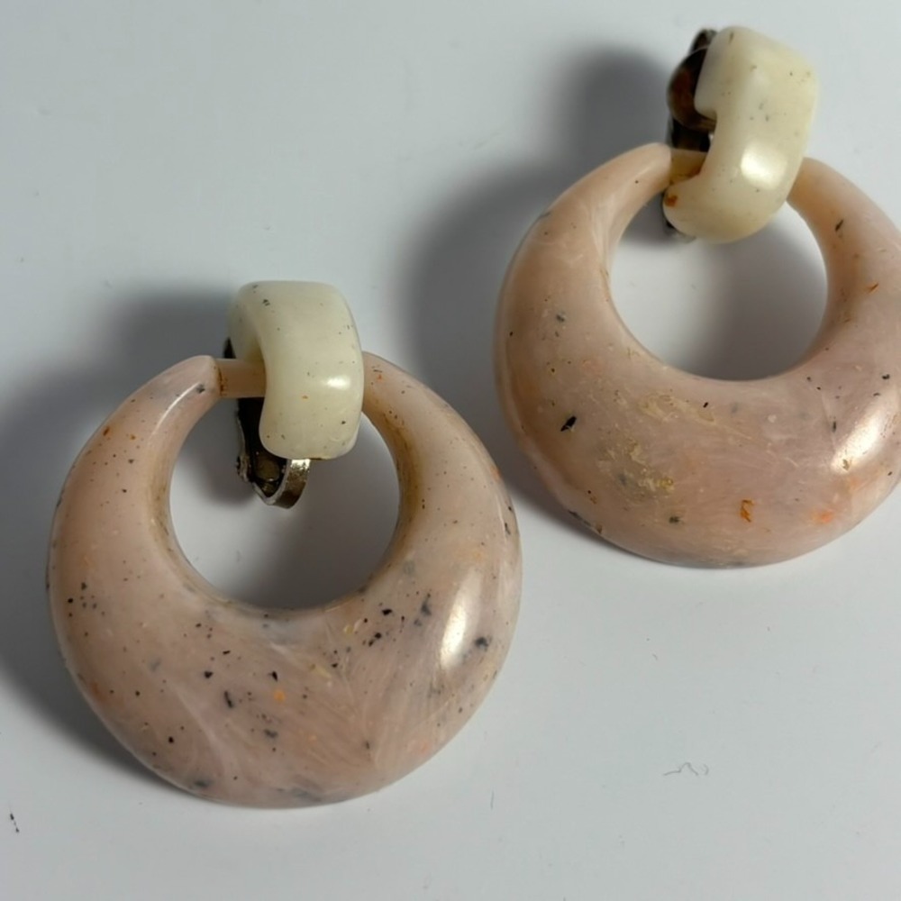 Earrings Vintage Pink Acrylic Chunky Doorknocker Retro Party Outfit - Picture 2 of 6